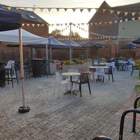 The Catherine Wheel Wetherspoon Hotel هنلي أون ثيمز المظهر الخارجي الصورة