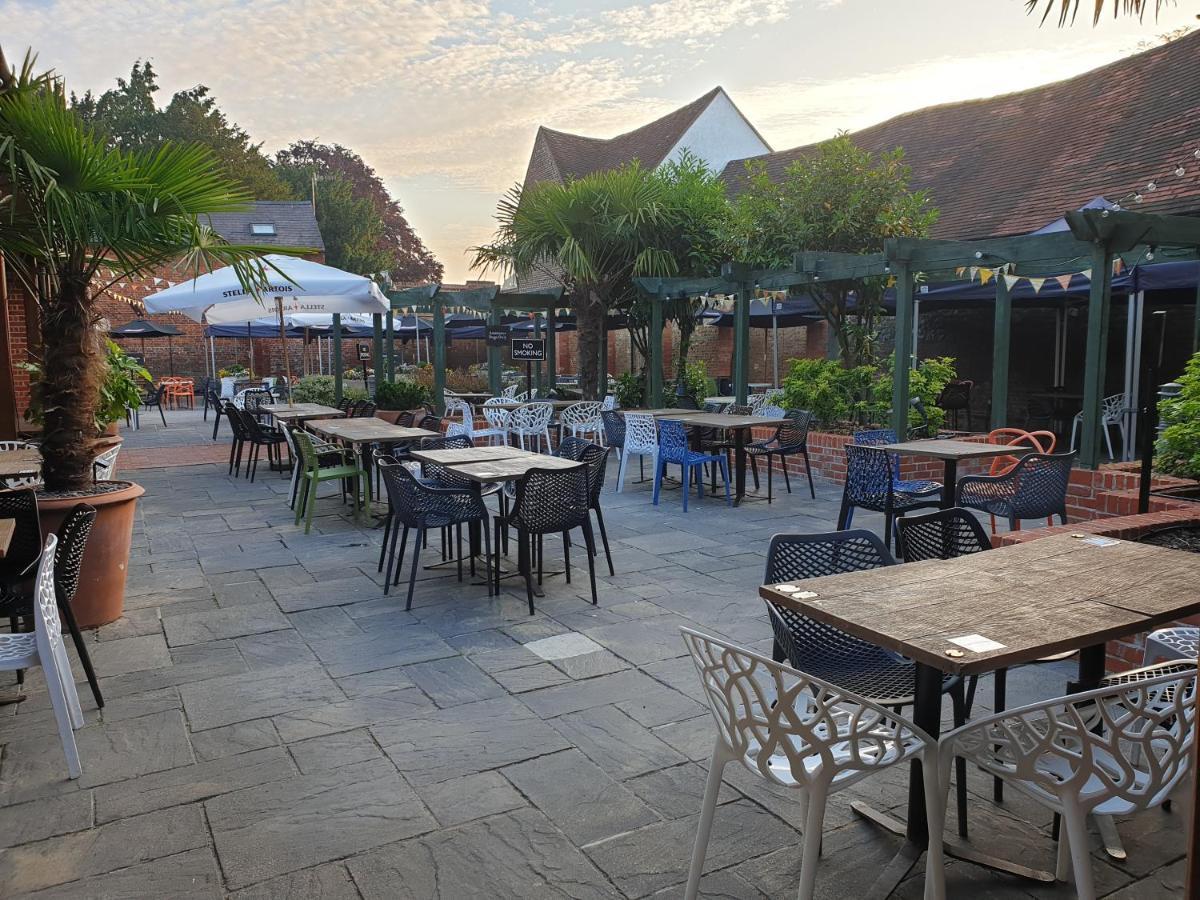 The Catherine Wheel Wetherspoon Hotel هنلي أون ثيمز المظهر الخارجي الصورة