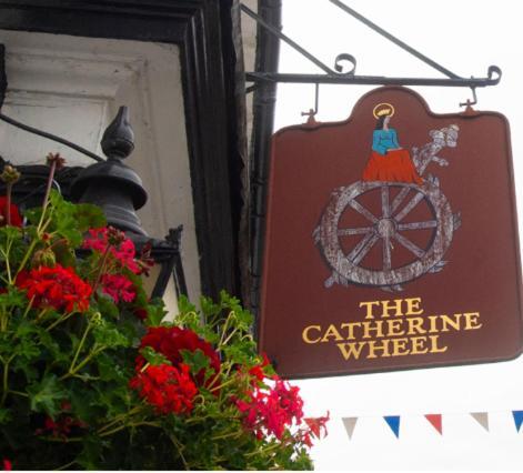 The Catherine Wheel Wetherspoon Hotel هنلي أون ثيمز المظهر الخارجي الصورة