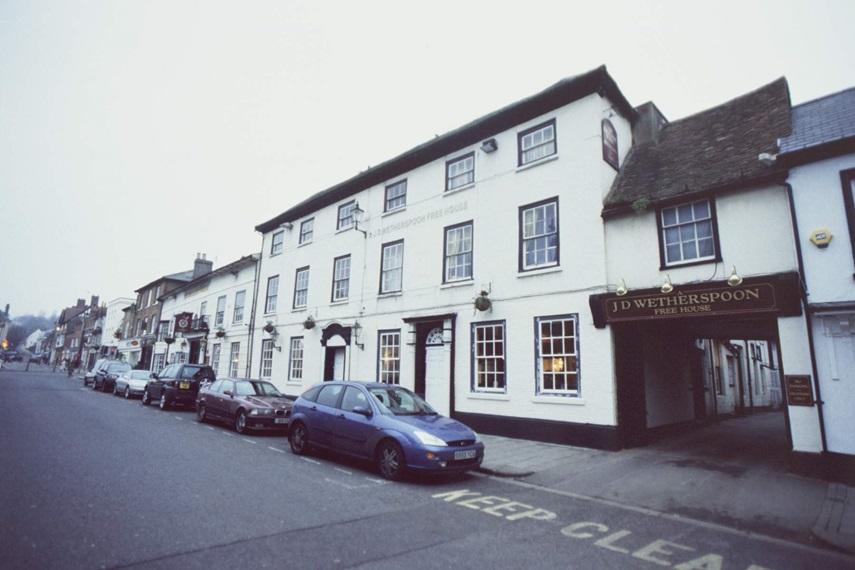 The Catherine Wheel Wetherspoon Hotel هنلي أون ثيمز المظهر الخارجي الصورة