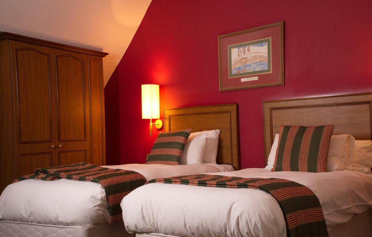 The Catherine Wheel Wetherspoon Hotel هنلي أون ثيمز المظهر الخارجي الصورة