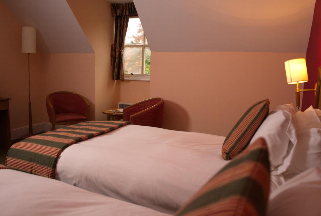 The Catherine Wheel Wetherspoon Hotel هنلي أون ثيمز المظهر الخارجي الصورة