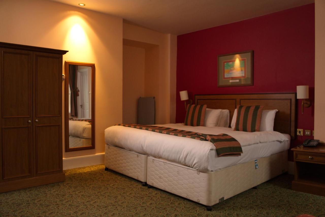 The Catherine Wheel Wetherspoon Hotel هنلي أون ثيمز المظهر الخارجي الصورة