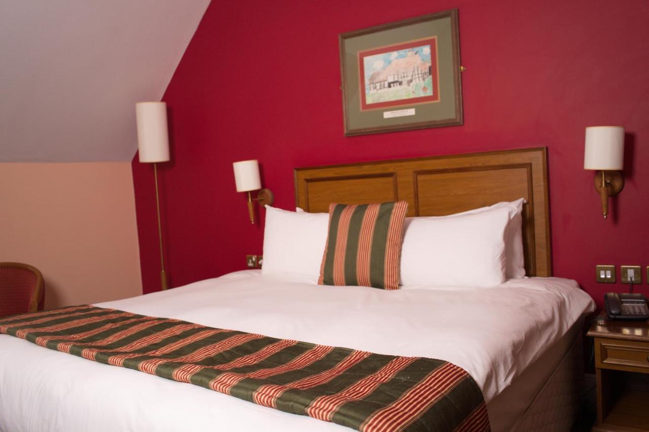 The Catherine Wheel Wetherspoon Hotel هنلي أون ثيمز المظهر الخارجي الصورة